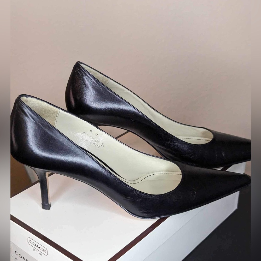 Coach "Alison" Black Kid Leather pumps heels Size: 9 - Picture 2 of 6